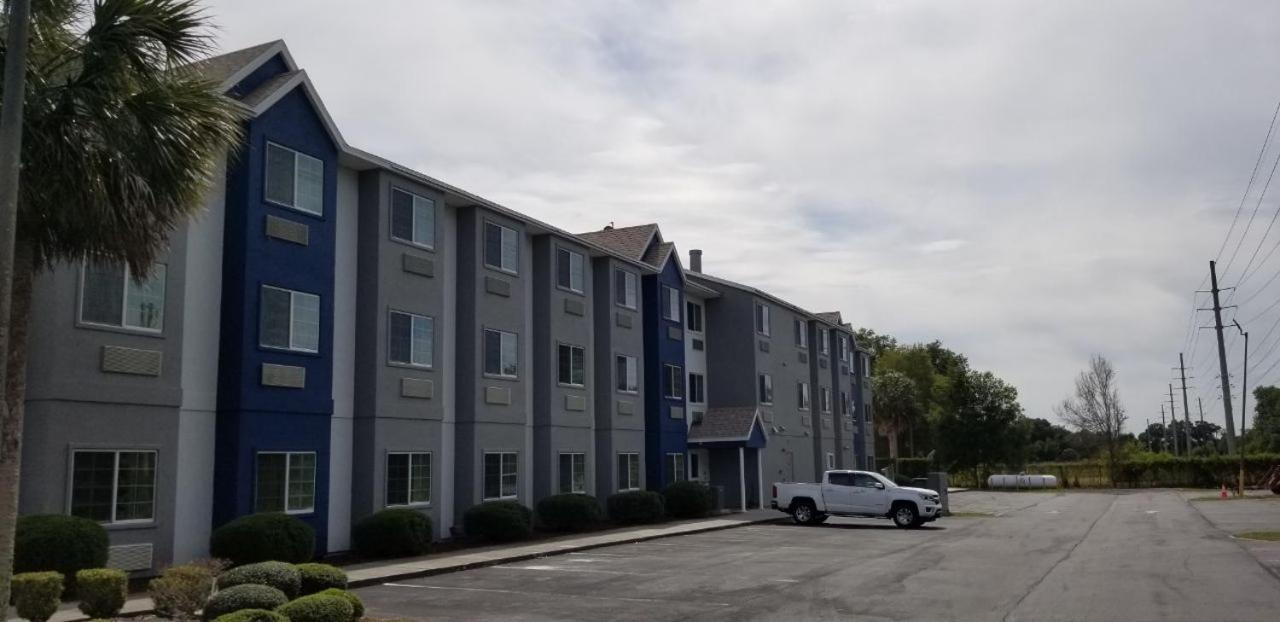 Microtel Inn & Suites By Wyndham Bushnell Zewnętrze zdjęcie