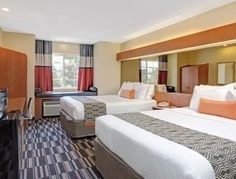 Microtel Inn & Suites By Wyndham Bushnell Zewnętrze zdjęcie
